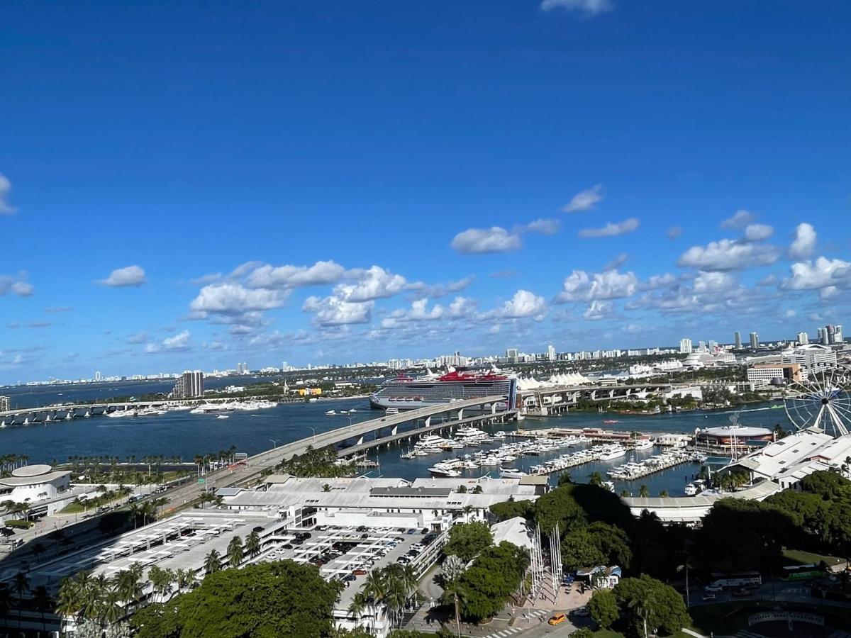 Beautiful Downtown Ocean View. Apartment Miami Exterior foto