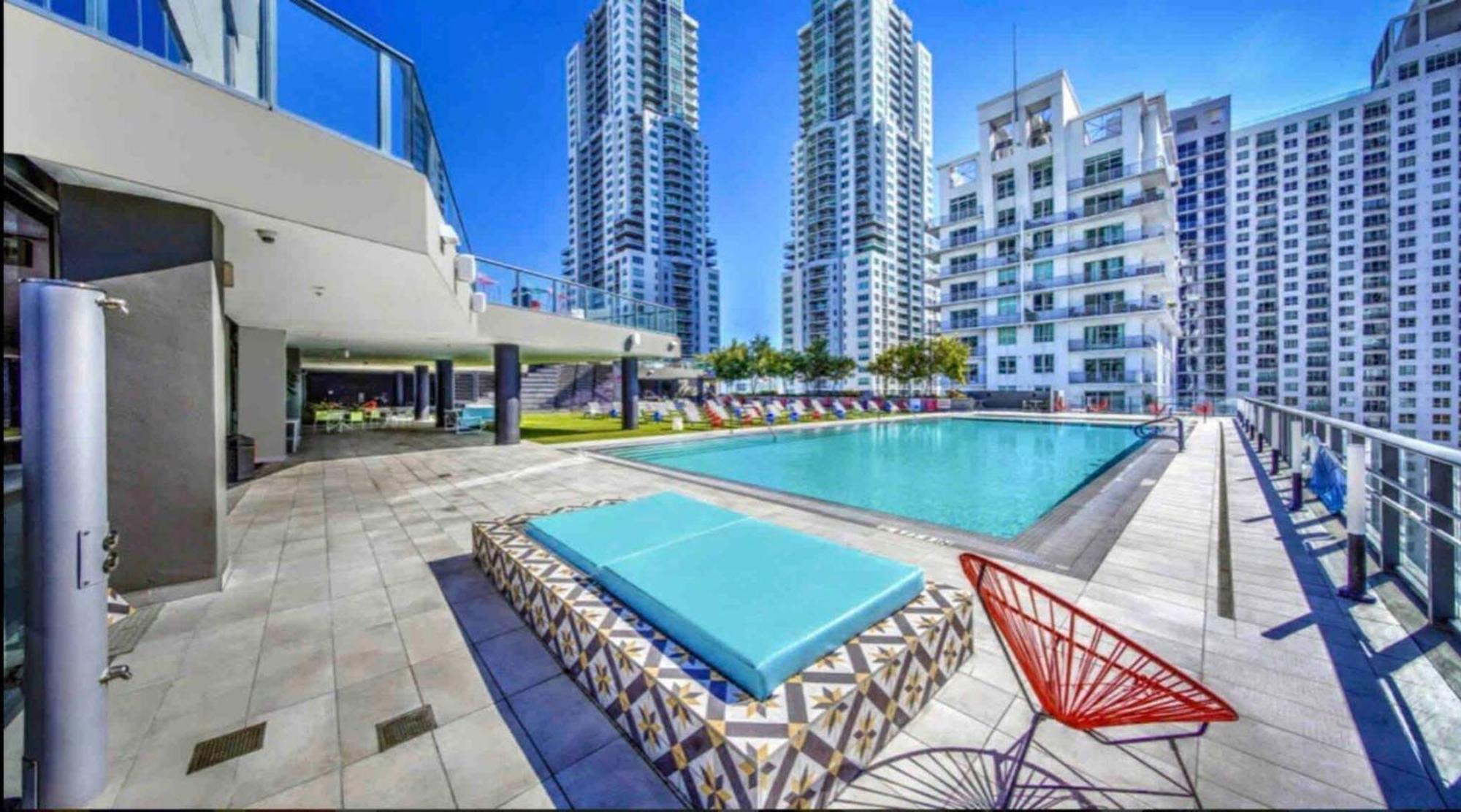 Beautiful Downtown Ocean View. Apartment Miami Exterior foto